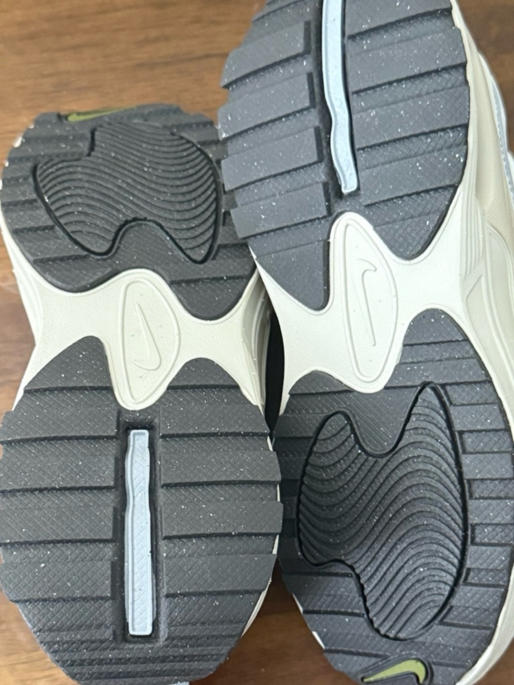 Nike Air Max Bliss Next Nature Wolf Grey Medium Ash Women’s Size 5 NEW - Picture 7 of 11